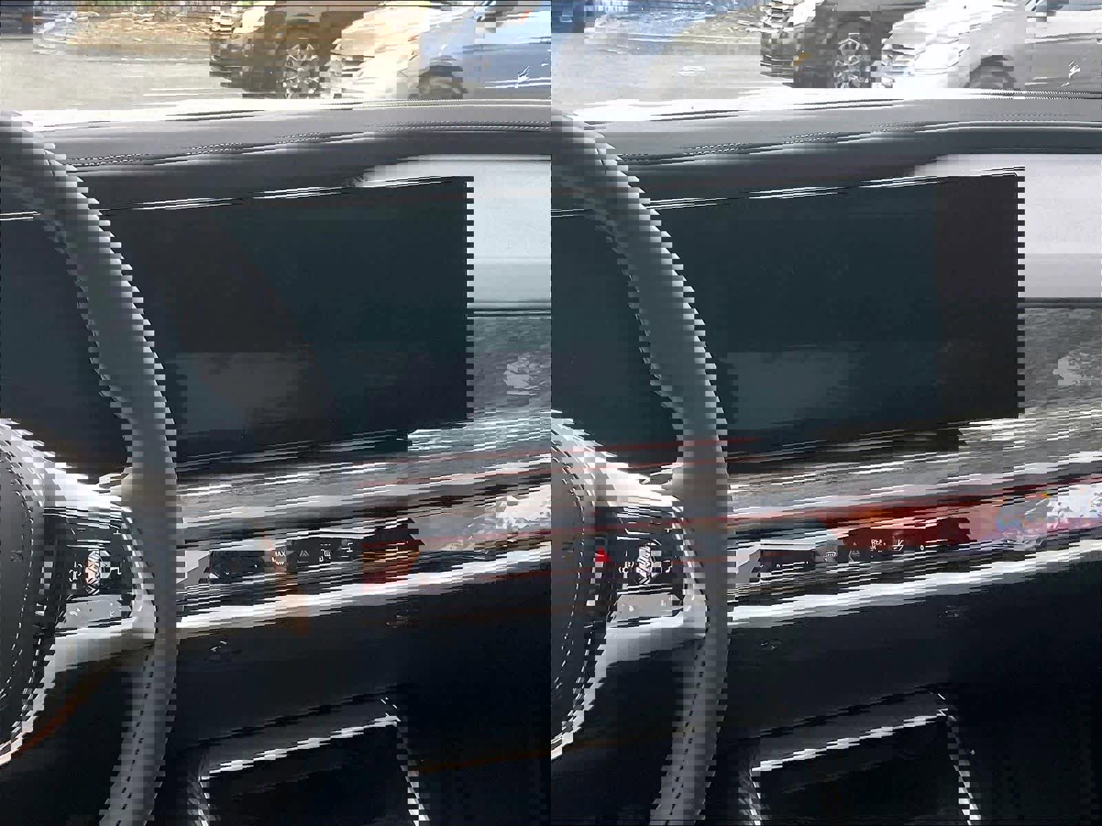 Used 2024 BMW i7 xDrive60 image 8