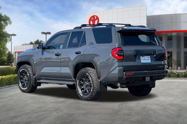 Certified 2025 Toyota 4Runner TRD Off-Road Premium w/ Tow Technology Package AWD/4WD image 7