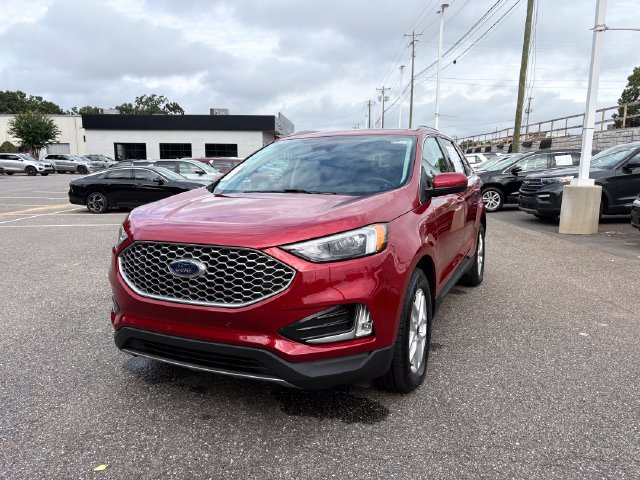 Used 2023 Ford Edge SEL w/ Convenience Package AWD/4WD image 2