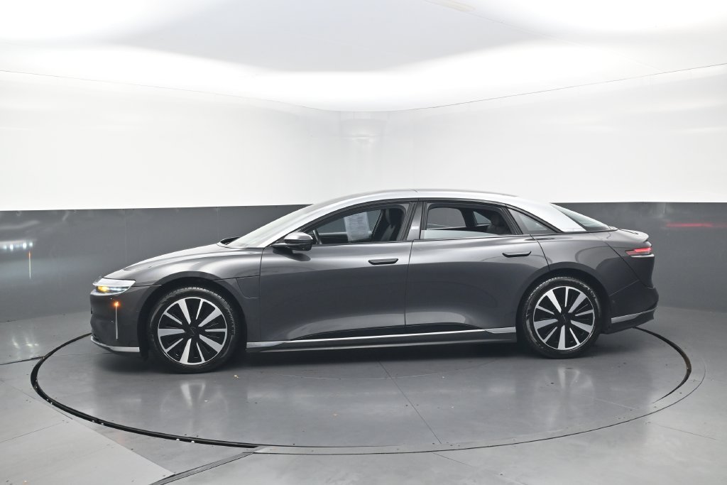 Used 2023 Lucid Air Touring AWD/4WD image 3