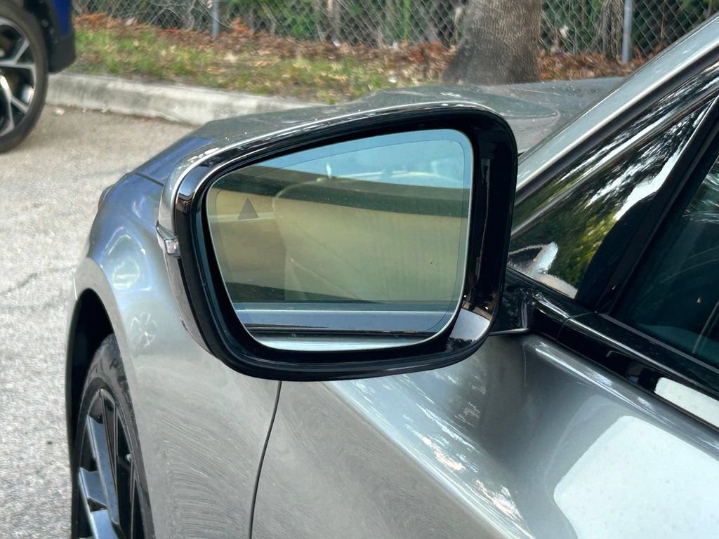 Used 2022 BMW 740i w/ M Sport Package RWD image 17