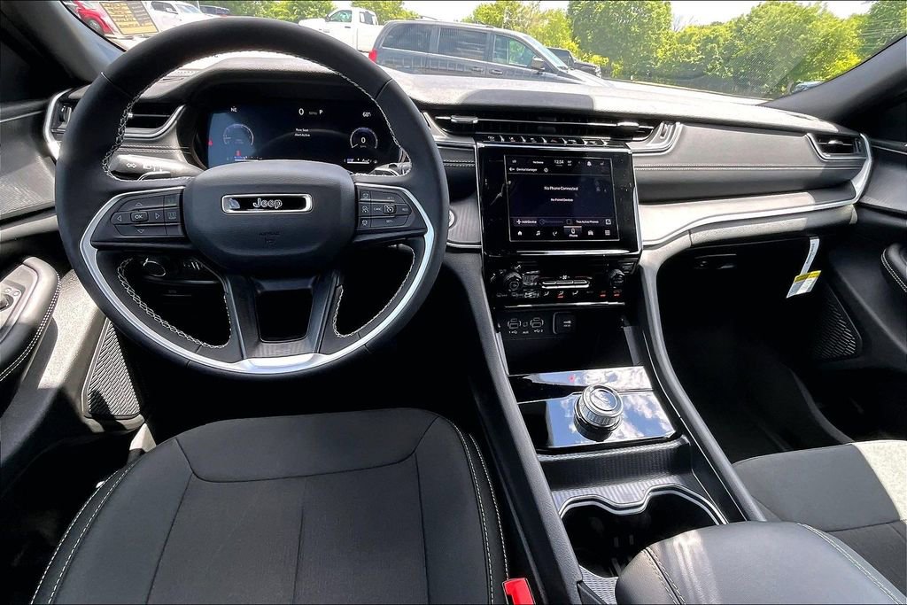 New 2026 Jeep Grand Cherokee L Laredo AWD/4WD image 5