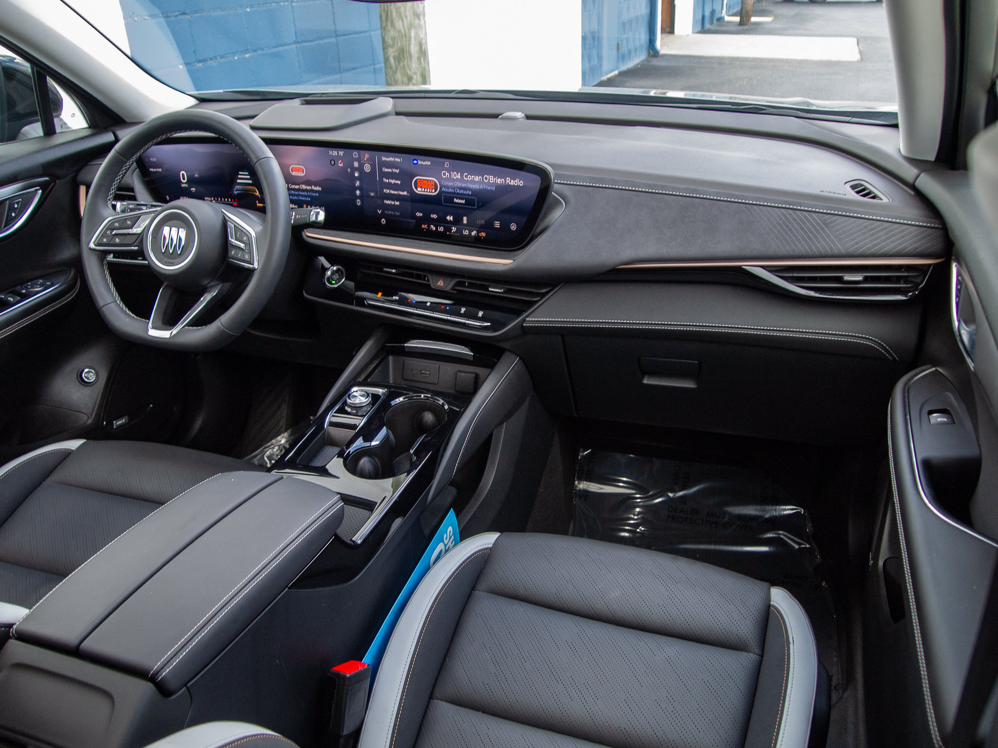 Used 2025 Buick Envision Sport Touring AWD/4WD image 29