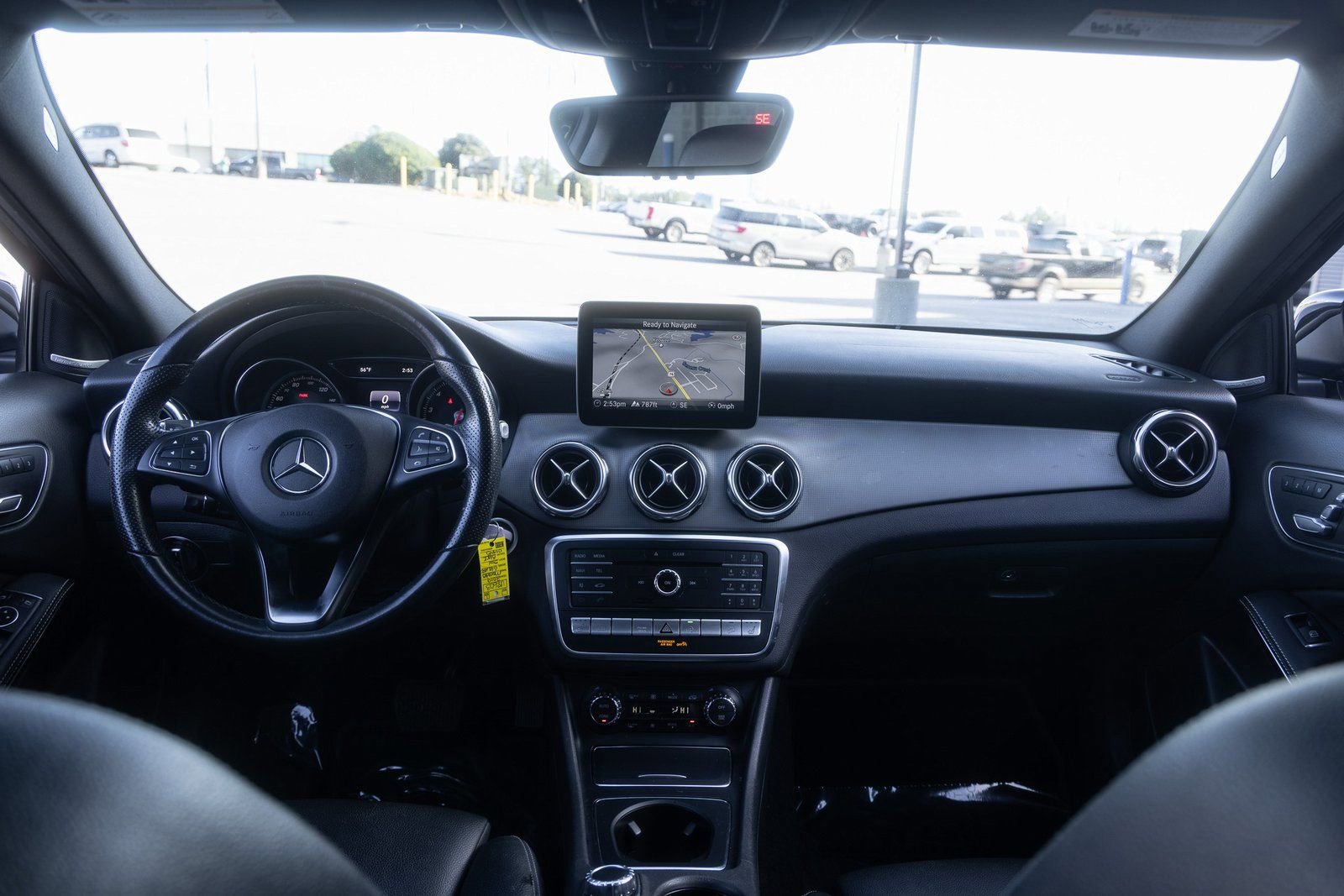 Used 2019 Mercedes-Benz GLA 250 4MATIC w/ Premium Package image 18