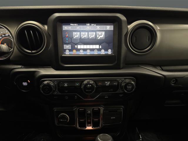 Used 2022 Jeep Gladiator Sport image 7