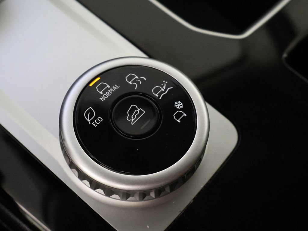 Used 2025 Mitsubishi Outlander SE FWD image 49