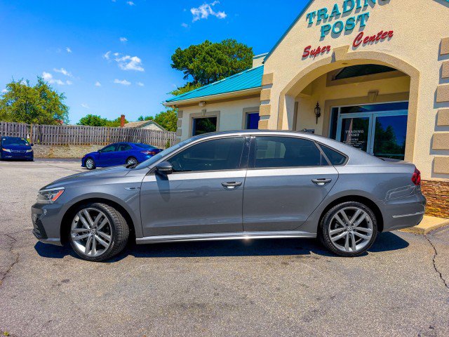 Used 2018 Volkswagen Passat 2.0T S FWD image 27