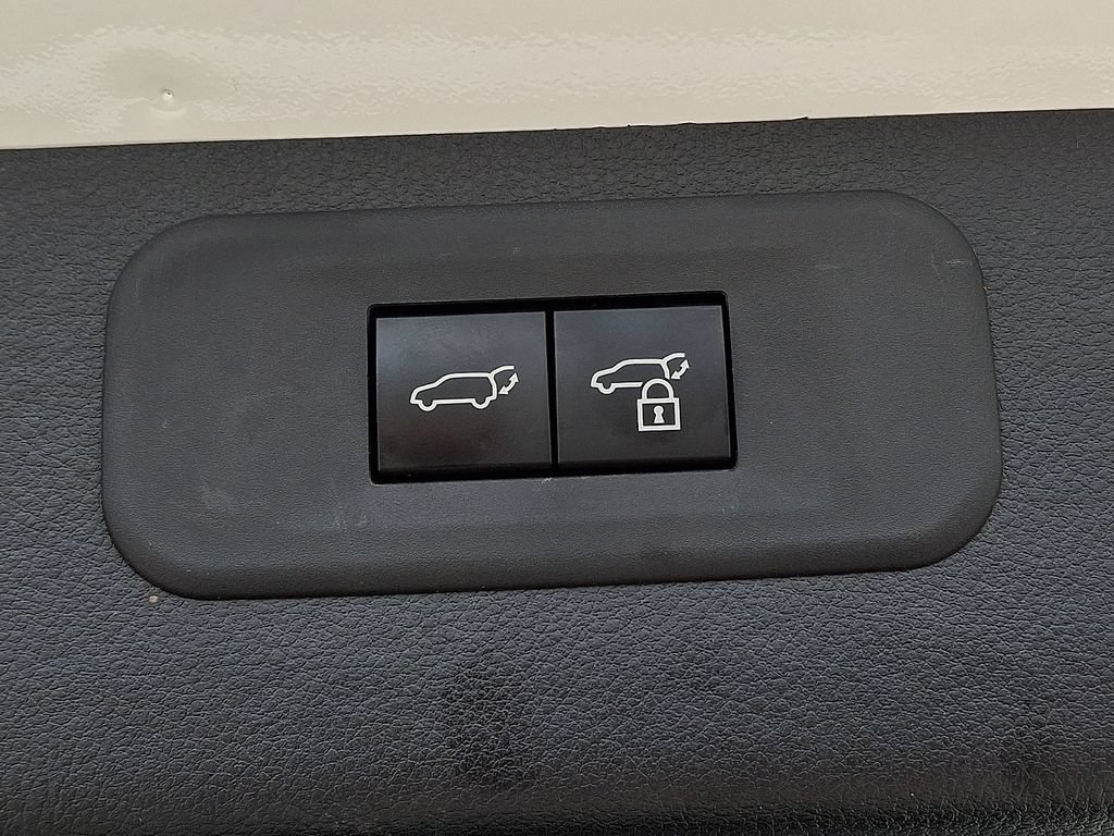 Used 2026 Lexus TX 500h AWD w/ Technology Package image 29