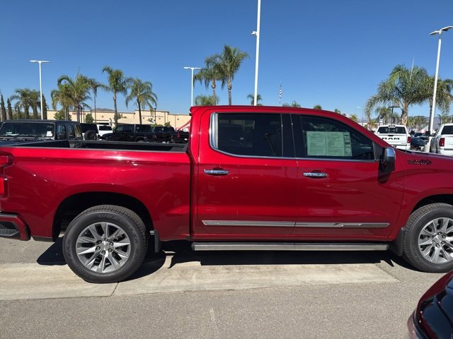 Used 2022 Chevrolet Silverado 1500 High Country w/ Technology Package image 9
