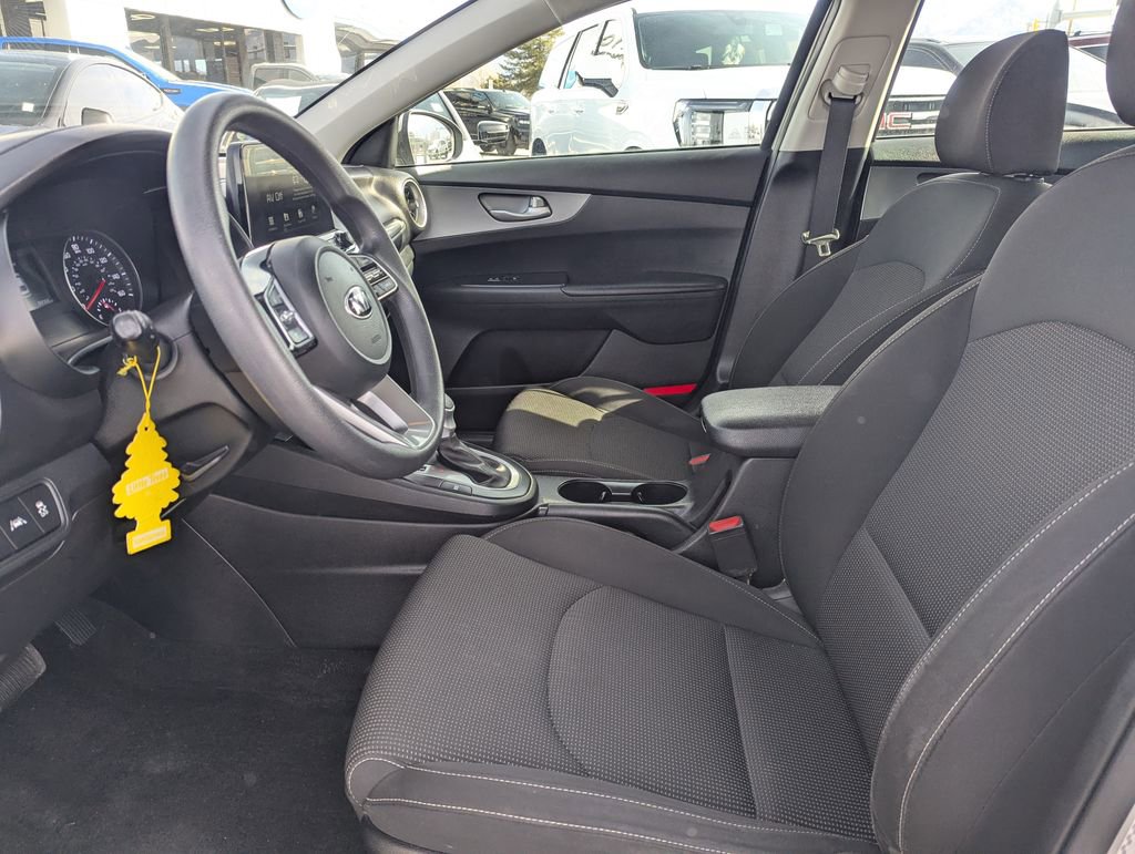 Used 2021 Kia Forte LXS FWD image 23