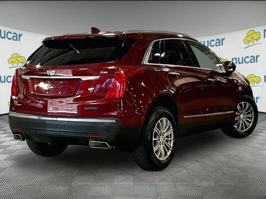 Used 2017 Cadillac XT5 Luxury w/ Driver Awareness Package AWD/4WD image 6