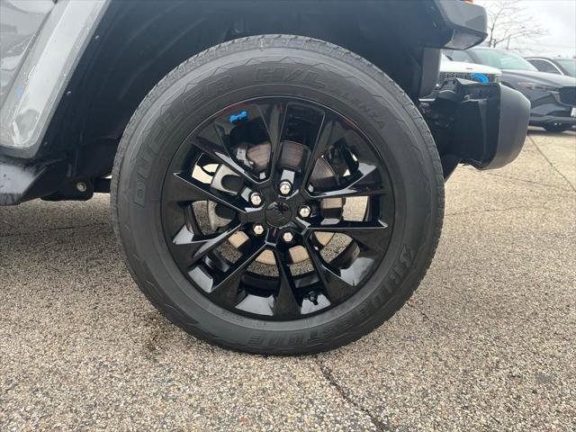 Certified 2022 Jeep Wrangler Unlimited Sahara w/ Cold Weather Group image 5