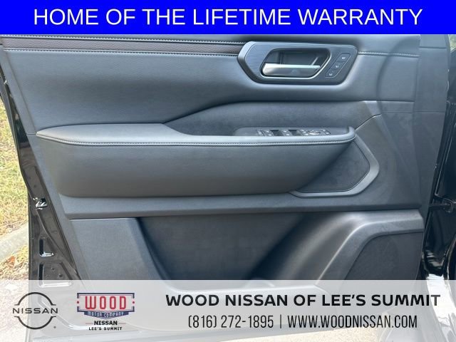 New 2026 Nissan Armada SL image 14