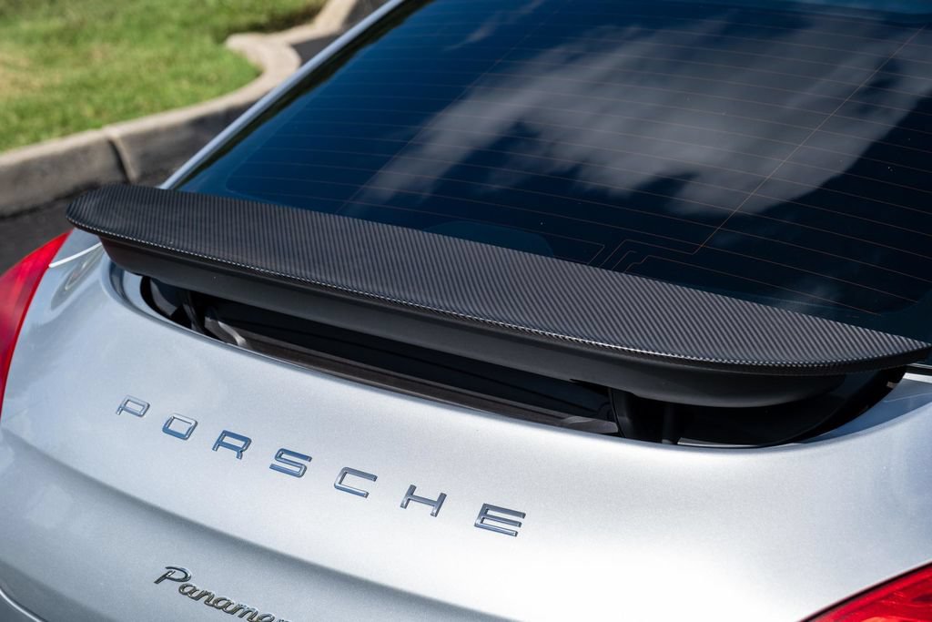 Used 2016 Porsche Panamera RWD image 43