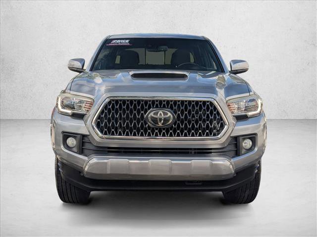 Used 2019 Toyota Tacoma TRD Sport image 2