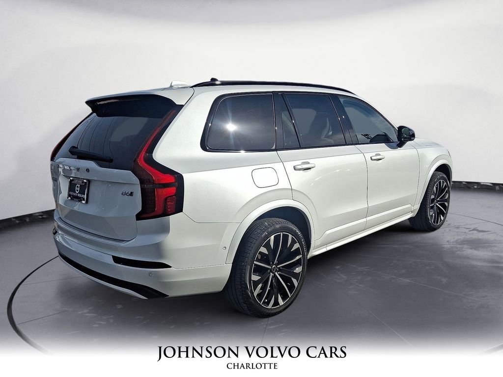 New 2026 Volvo XC90 B6 Ultra w/ Lounge Package image 12