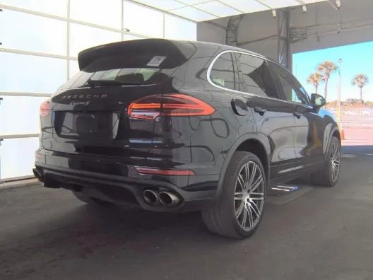 Used 2015 Porsche Cayenne S AWD/4WD image 4
