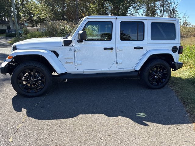 Used 2024 Jeep Wrangler Unlimited Sahara image 7