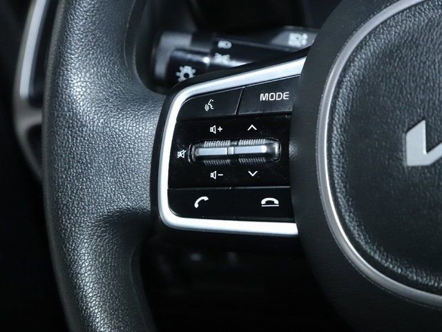 Used 2022 Kia Sorento LX AWD/4WD image 24