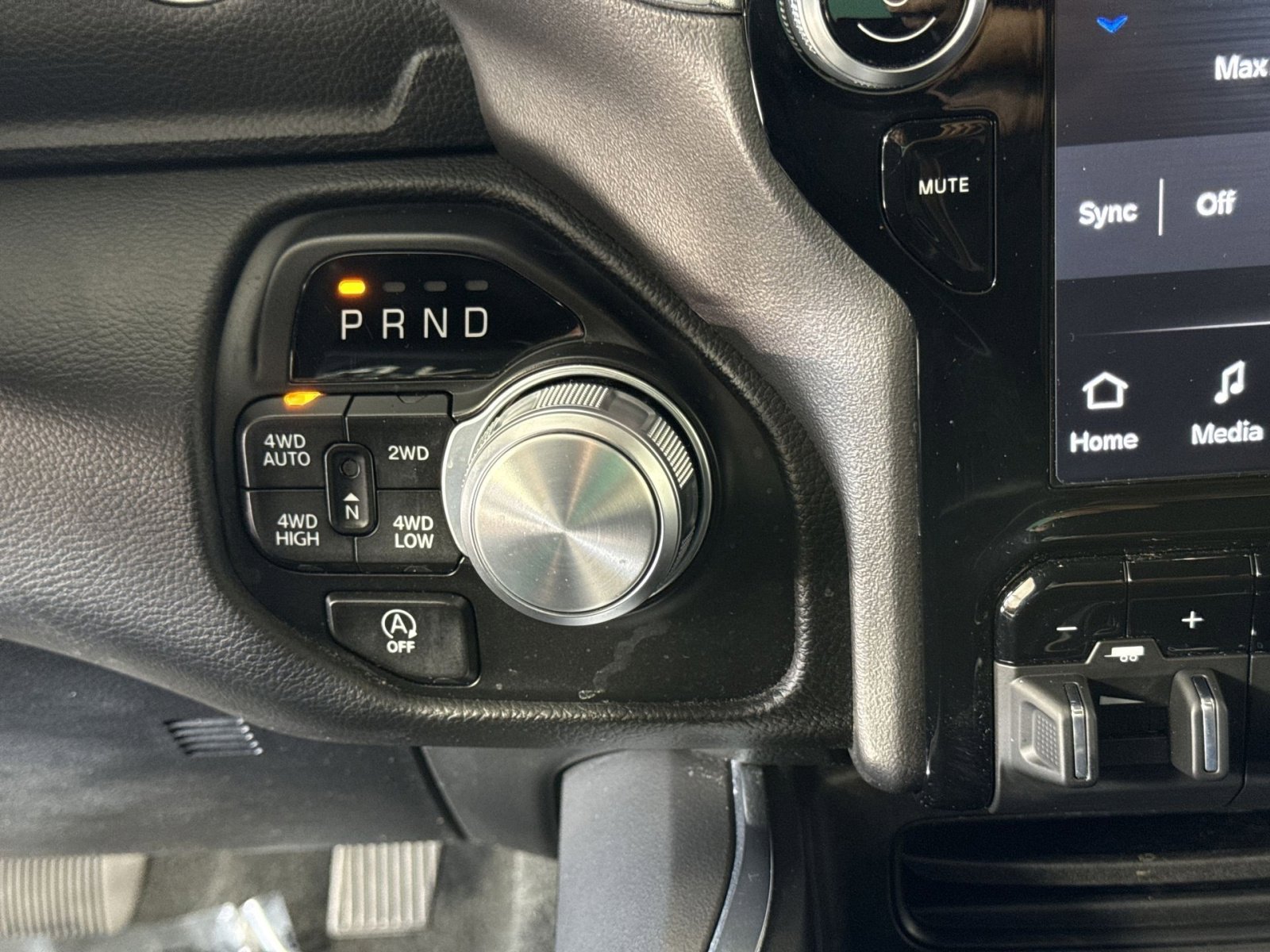 Used 2023 RAM 1500 Laramie image 22