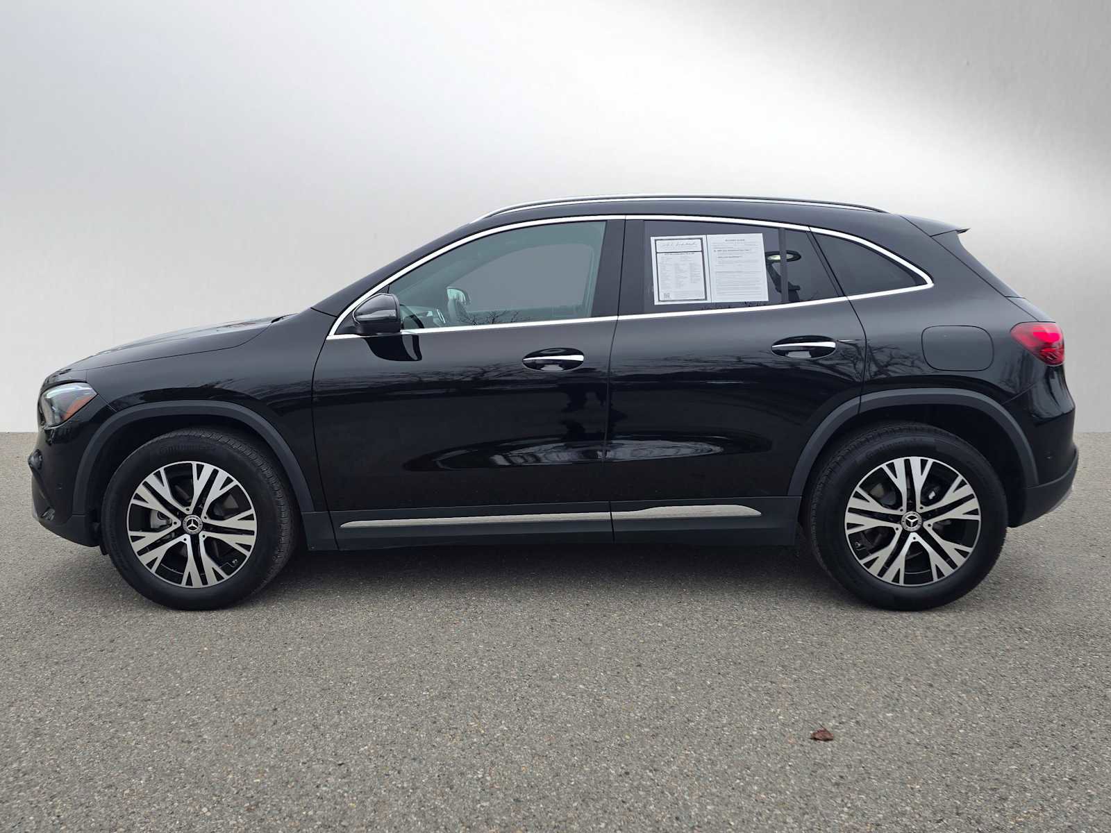 Used 2025 Mercedes-Benz GLA 250 image 7