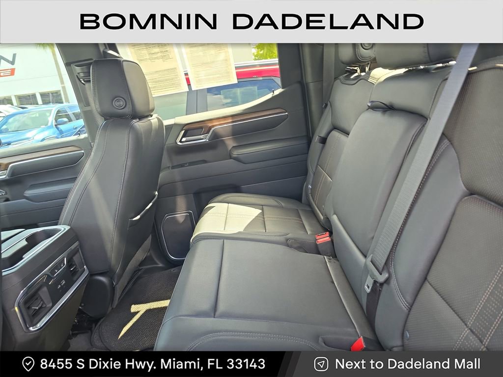 Used 2023 Chevrolet Silverado 1500 High Country image 16