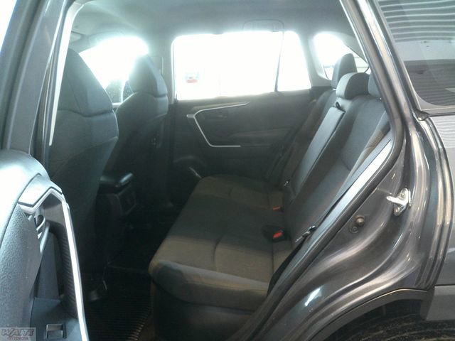 Used 2024 Toyota RAV4 LE image 23