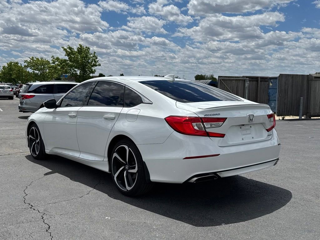 Used 2018 Honda Accord Sport image 4