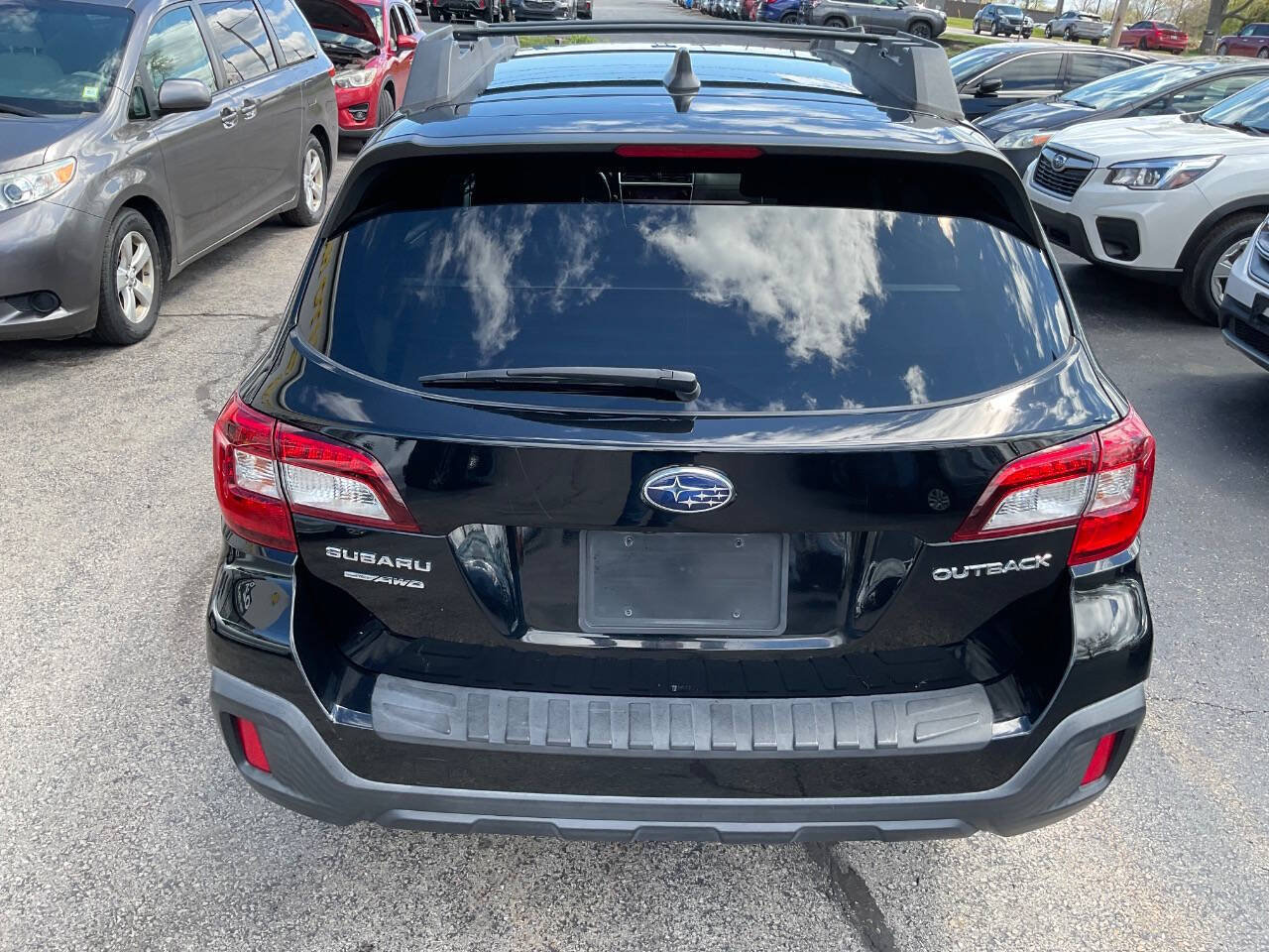 Used 2018 Subaru Outback 2.5i Premium AWD/4WD image 8