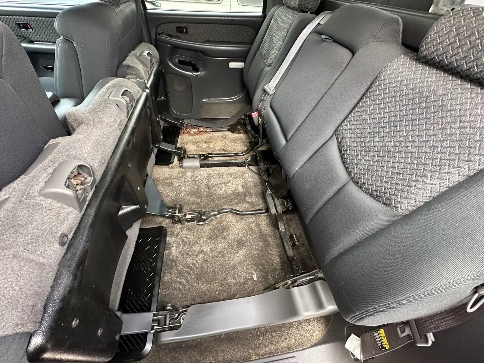 Used 2003 Chevrolet Avalanche 4x4 w/ Suspension Package, Off-Road image 16