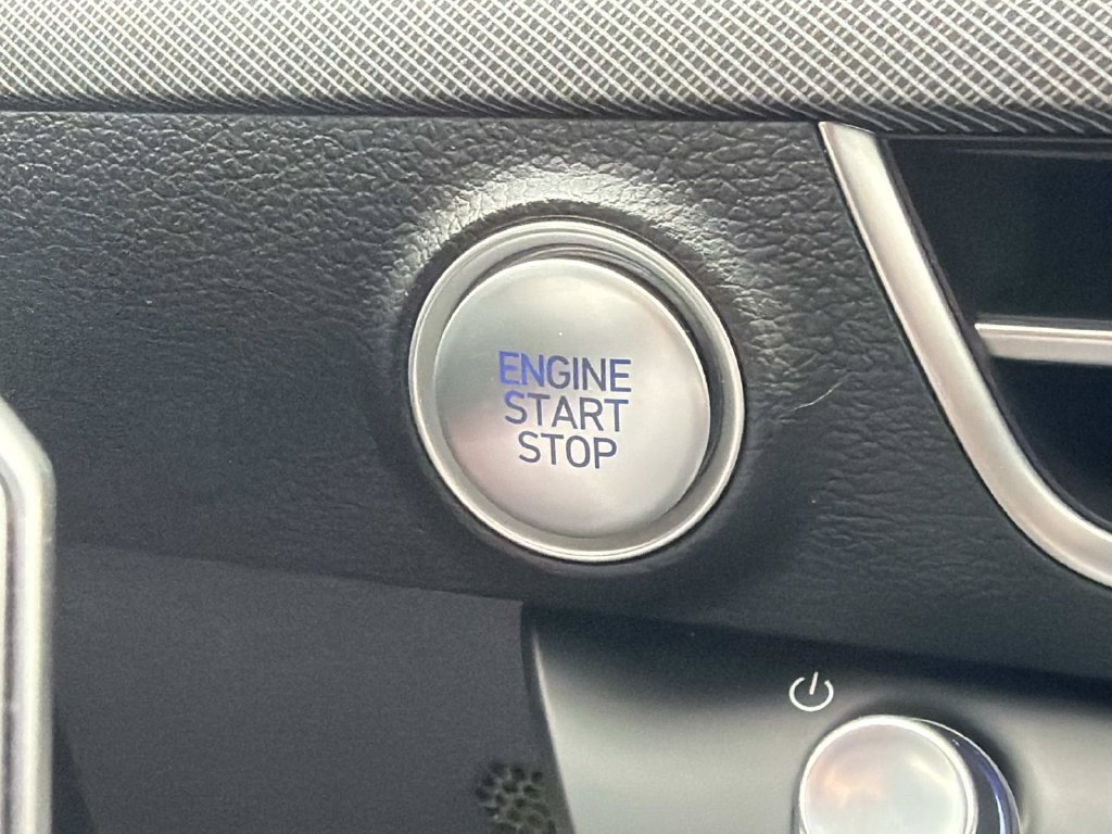 Used 2025 Hyundai Sonata SEL FWD image 29