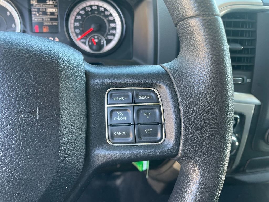 Used 2019 RAM 1500 Classic SLT AWD/4WD image 17