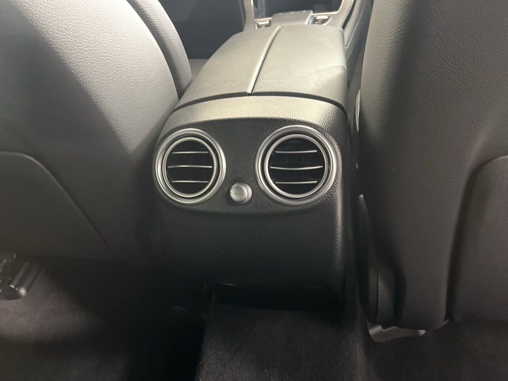 Used 2022 Mercedes-Benz GLC 300 4MATIC w/ Multimedia Package Lite image 12