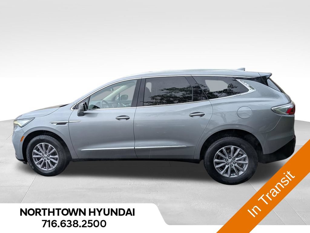 Used 2024 Buick Enclave Essence AWD/4WD image 3