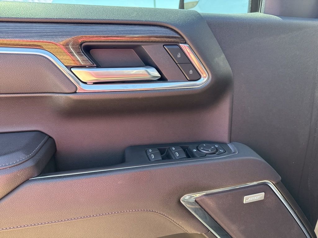 Used 2025 Chevrolet Silverado 1500 LT Trail Boss w/ Convenience Package II image 11