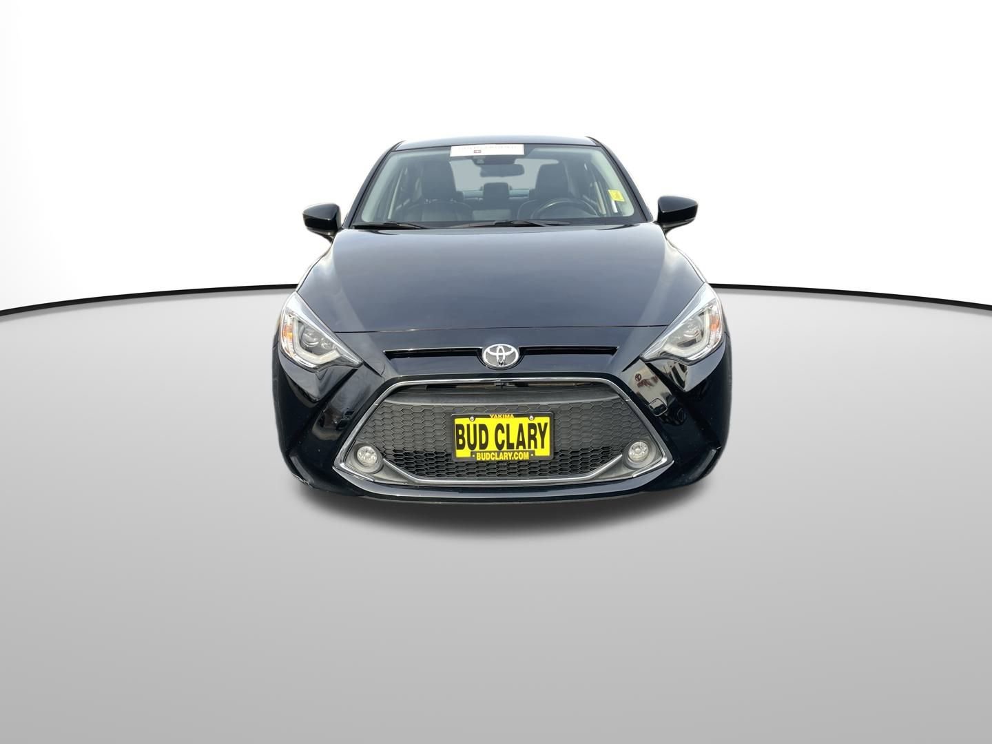 Used 2019 Toyota Yaris XLE image 9