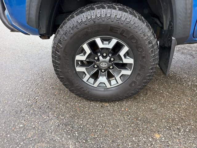 Used 2018 Toyota Tacoma TRD Off-Road AWD/4WD image 32