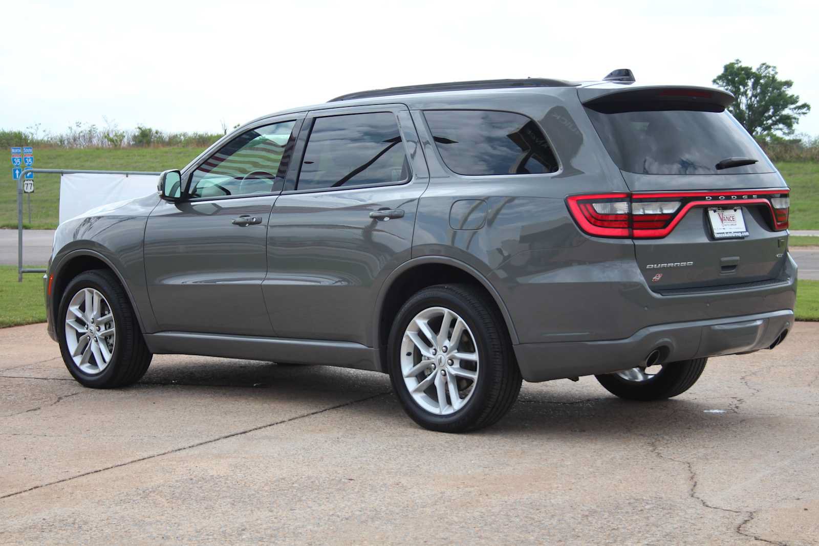 Used 2025 Dodge Durango GT AWD/4WD image 7