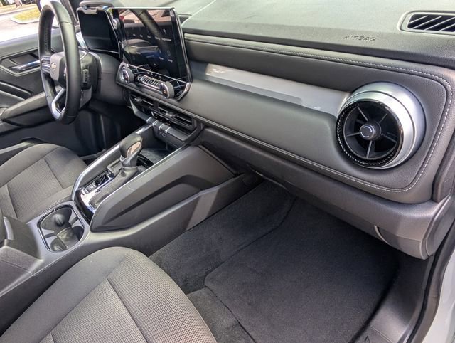 Used 2023 Chevrolet Colorado LT w/ LT Convenience Package image 17