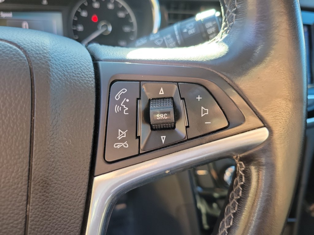 Used 2022 Buick Encore Preferred AWD/4WD image 21