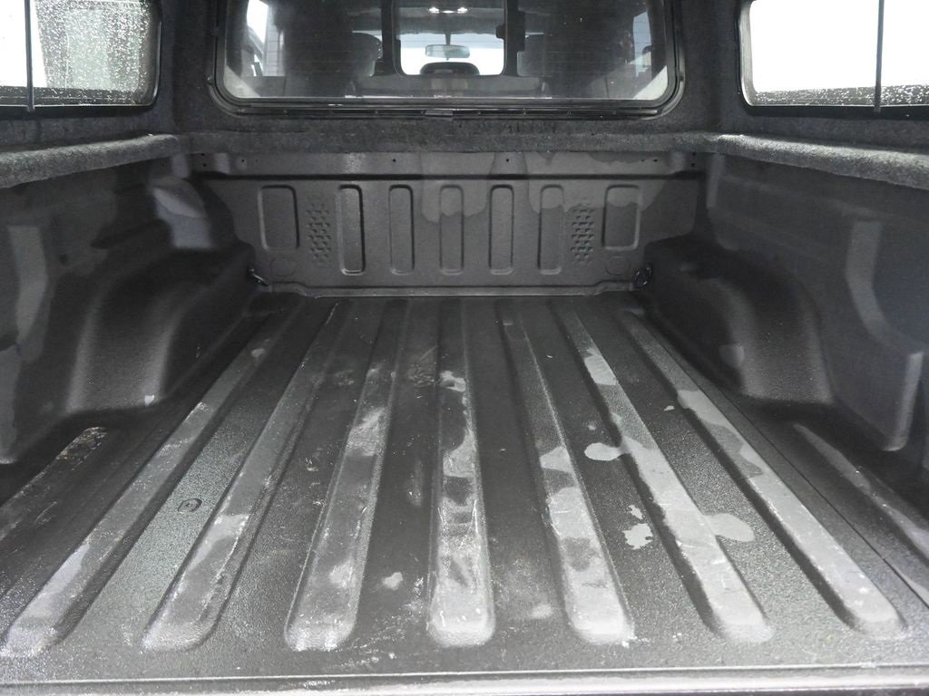 Used 2021 Jeep Gladiator Sport image 25