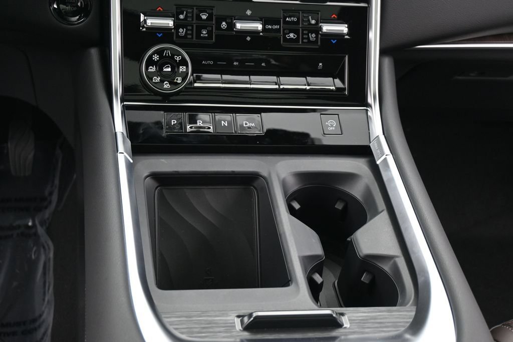 New 2026 Nissan Armada Platinum w/ Accent Package AWD/4WD image 25