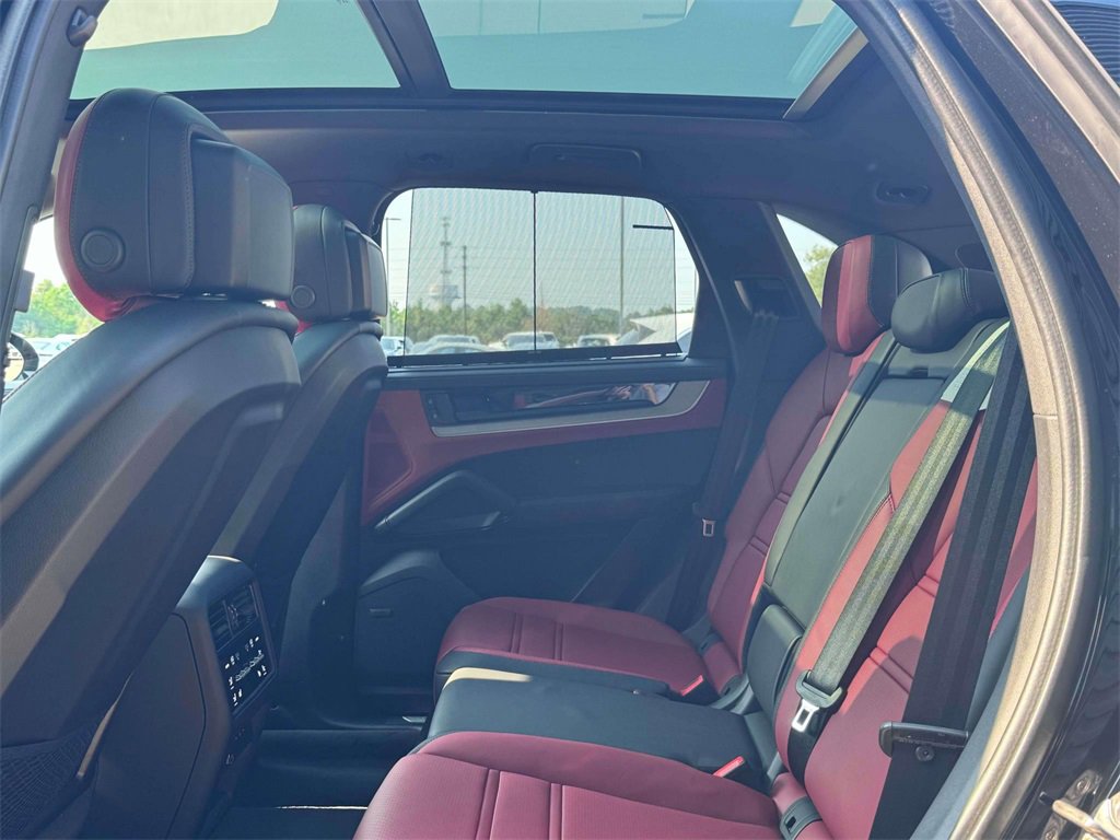 New 2025 Porsche Cayenne S image 26