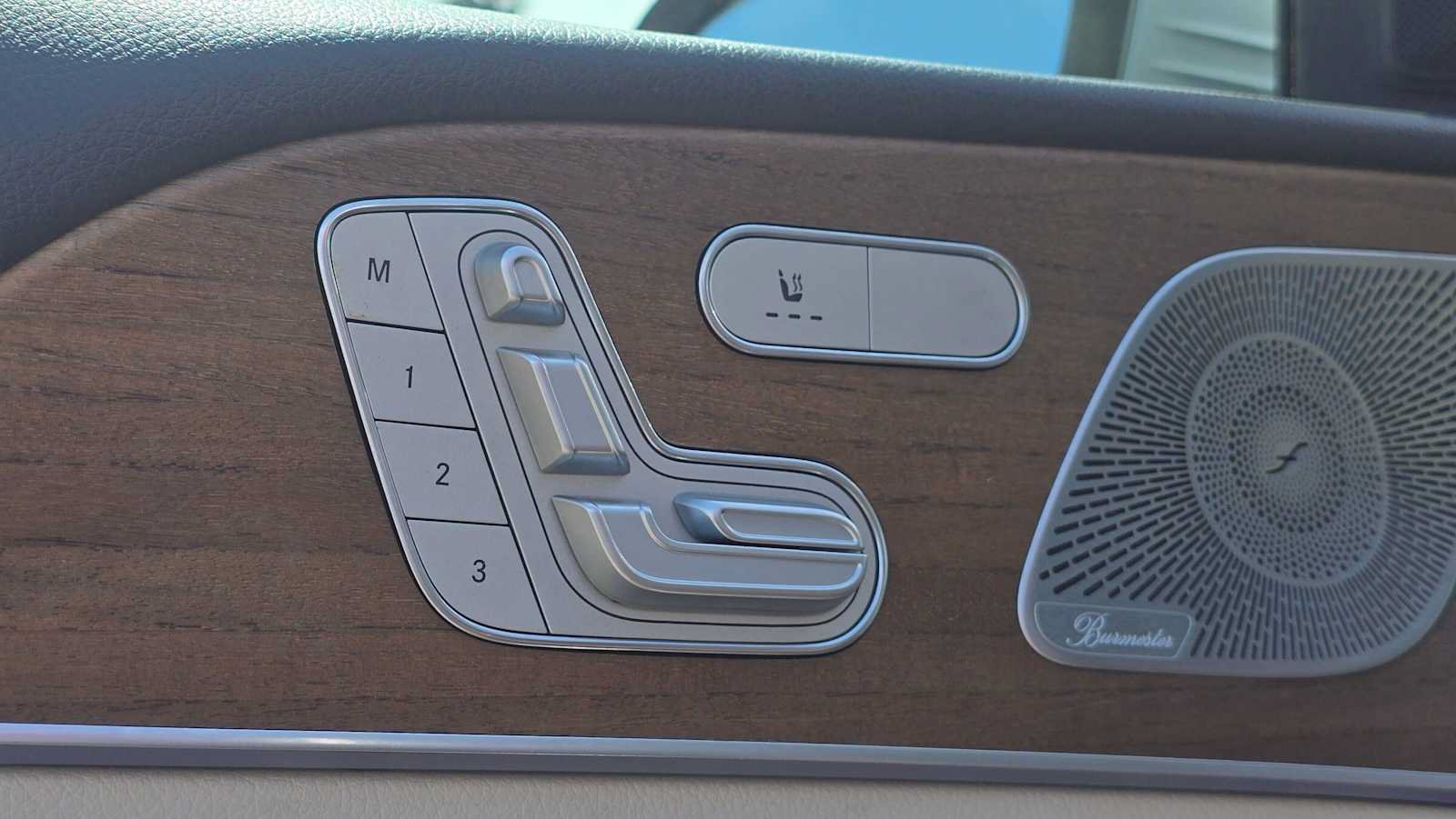 Certified 2020 Mercedes-Benz GLE 350 w/ Premium Package image 23