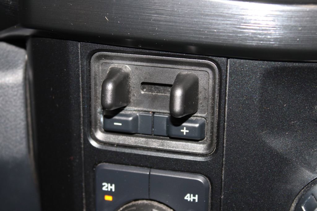 Used 2024 Ford F350 Lariat w/ Tremor Off-Road Package image 47