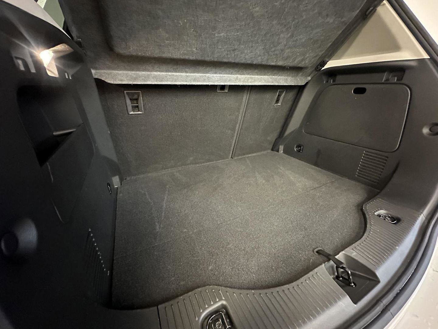 Used 2018 Buick Encore Preferred image 12