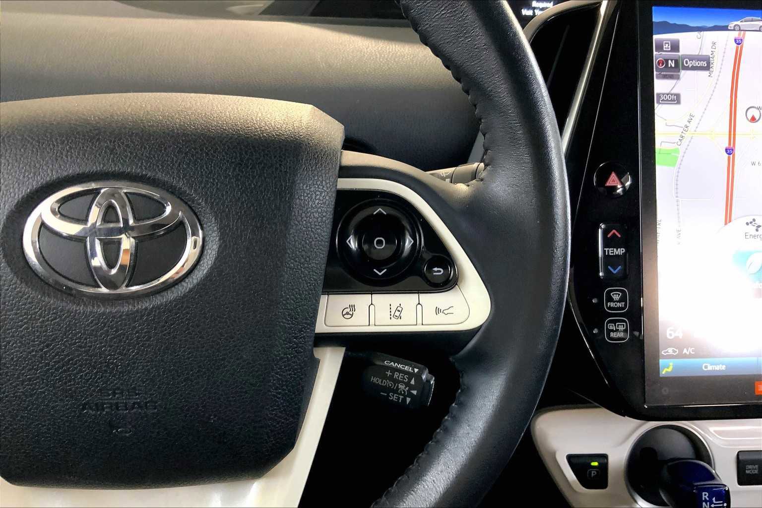 Used 2017 Toyota Prius Prime Advanced image 24