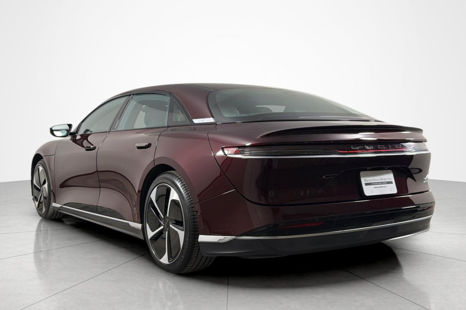 Used 2024 Lucid Air Touring AWD/4WD image 3