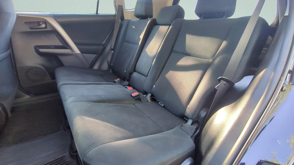 Used 2018 Toyota RAV4 LE w/ All Weather Liner Package AWD/4WD image 10