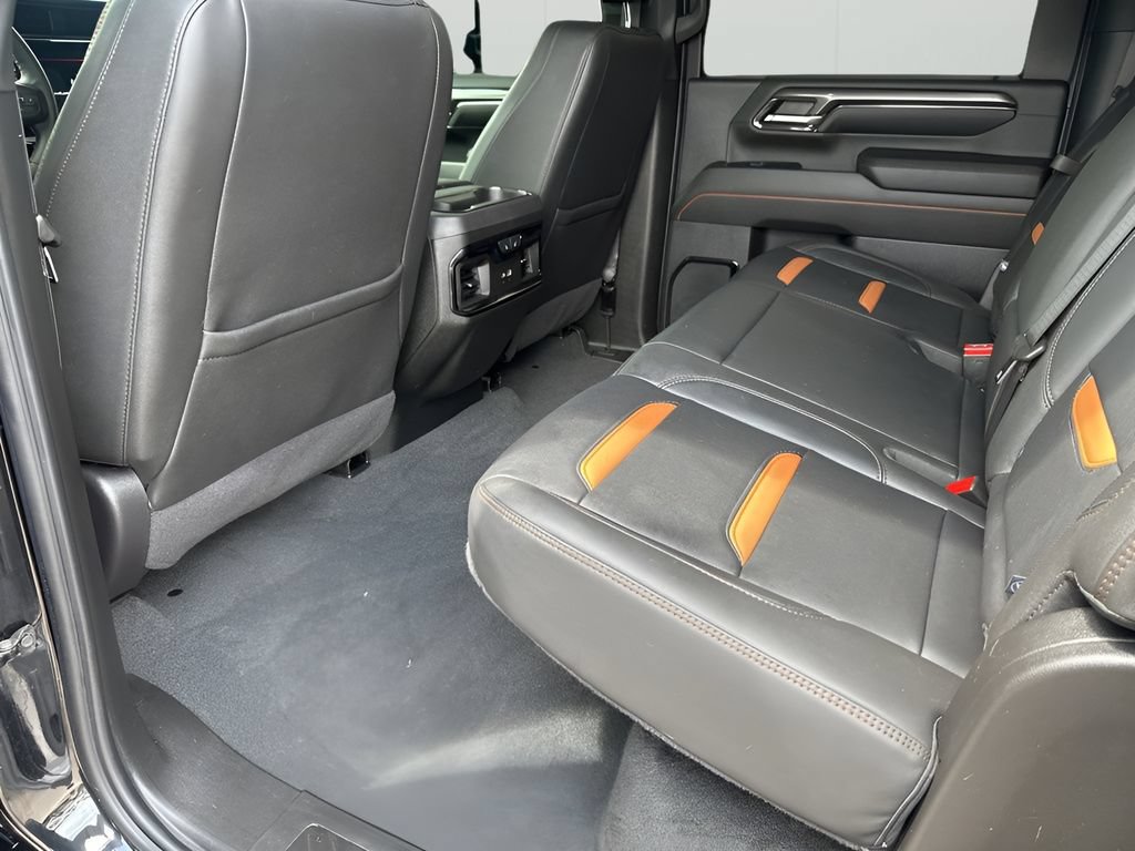 Used 2024 GMC Sierra 2500 AT4 w/ AT4 Premium Plus Package AWD/4WD image 23